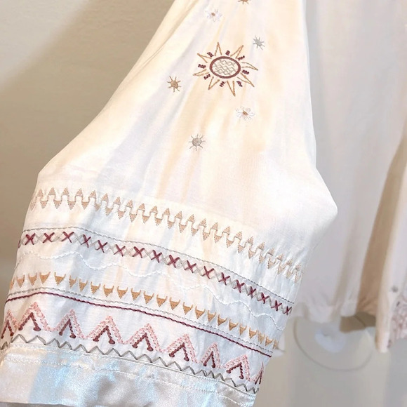 Johnny Was Calme embroidery cream Swing top size medium - Picture 3 of 12